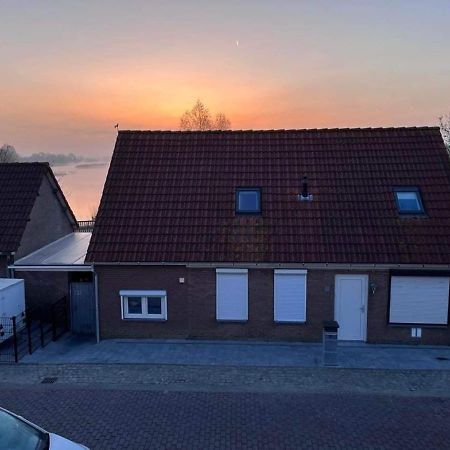 אוסטבורח Comfortabele Woning Met Omheinde Tuin Aan Water Voor 12 P מראה חיצוני תמונה